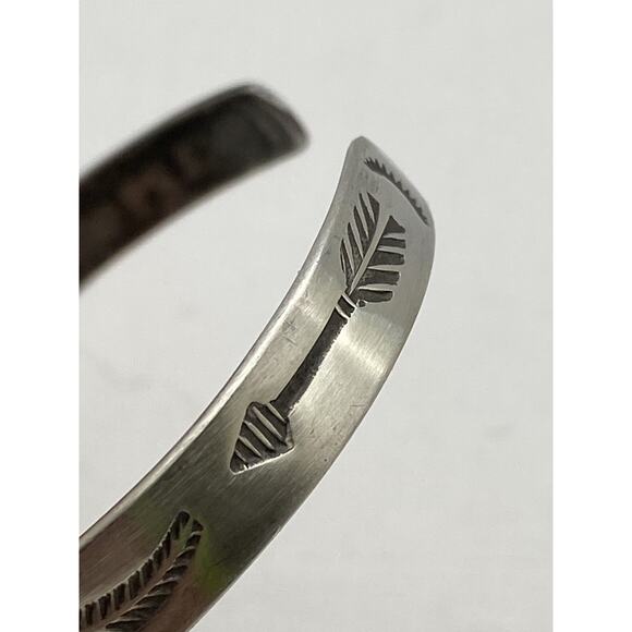 VINTAGE FRED HARVEY NATIVE AMERICAN STERLING SILVER CUFF BRACELET - Picture 3 of 11